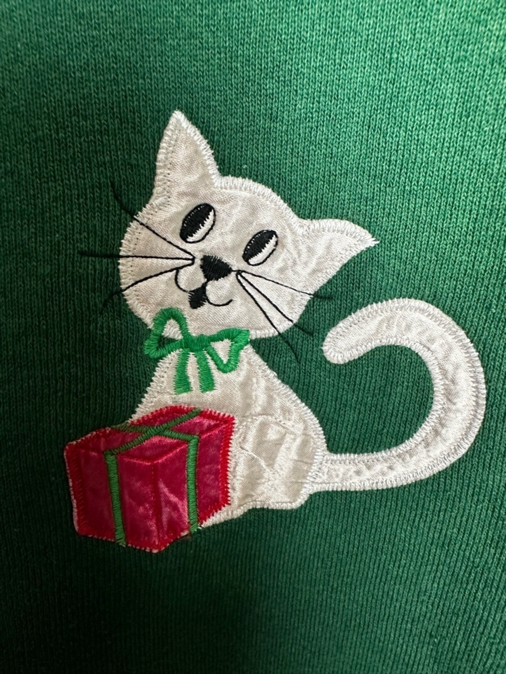 Vintage Christmas Sweater Cat With Present Unisex Adult Size Medium Green